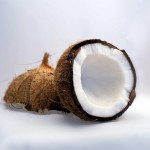 Conheça os benefícios do óleo de coco