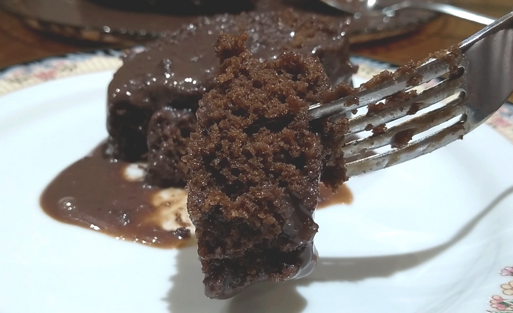 O melhor bolo de chocolate do mundo (receita da Rita Lobo)